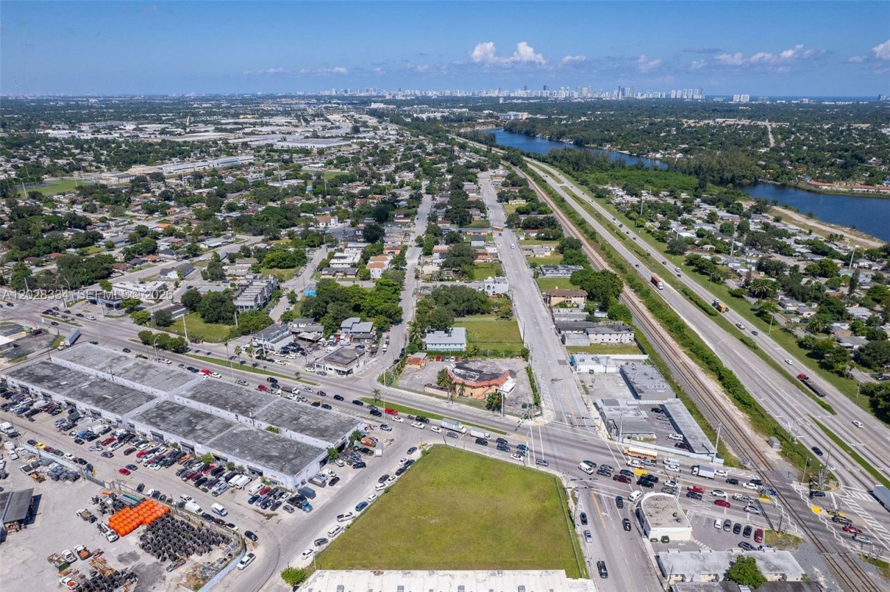 Ali Baba Avenue NW 22nd Street , Opa Locka, FL 33054 Photo