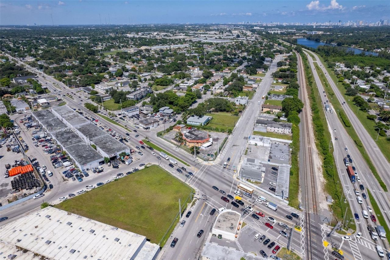 Ali Baba Avenue NW 22nd Street , Opa Locka, FL 33054 Photo