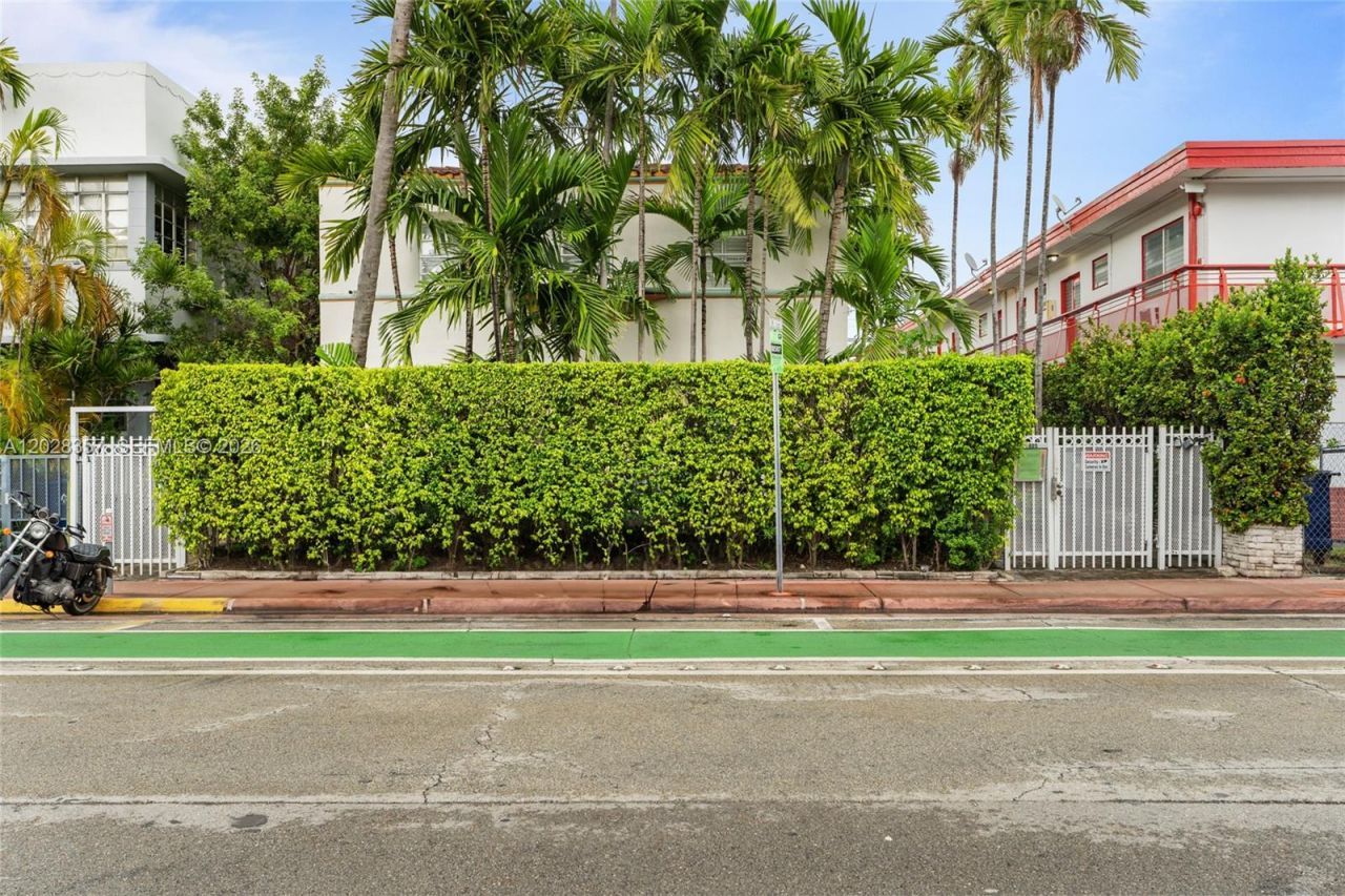 1605 Euclid Ave, Unit B1, Miami Beach, FL 33139 Photo