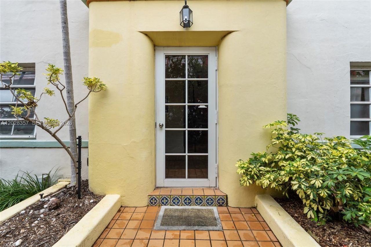 1605 Euclid Ave, Unit B1, Miami Beach, FL 33139 Photo