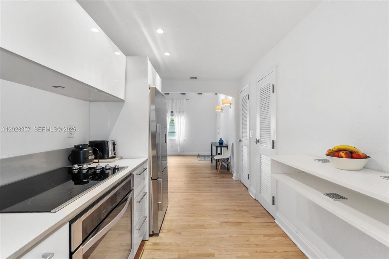 1605 Euclid Ave, Unit B1, Miami Beach, FL 33139 Photo