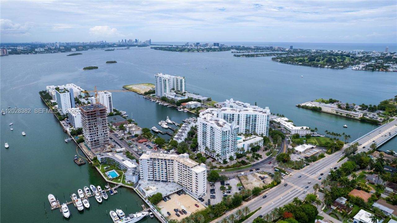 7904 West Dr , Unit 810, North Bay Village, FL 33141 Photo