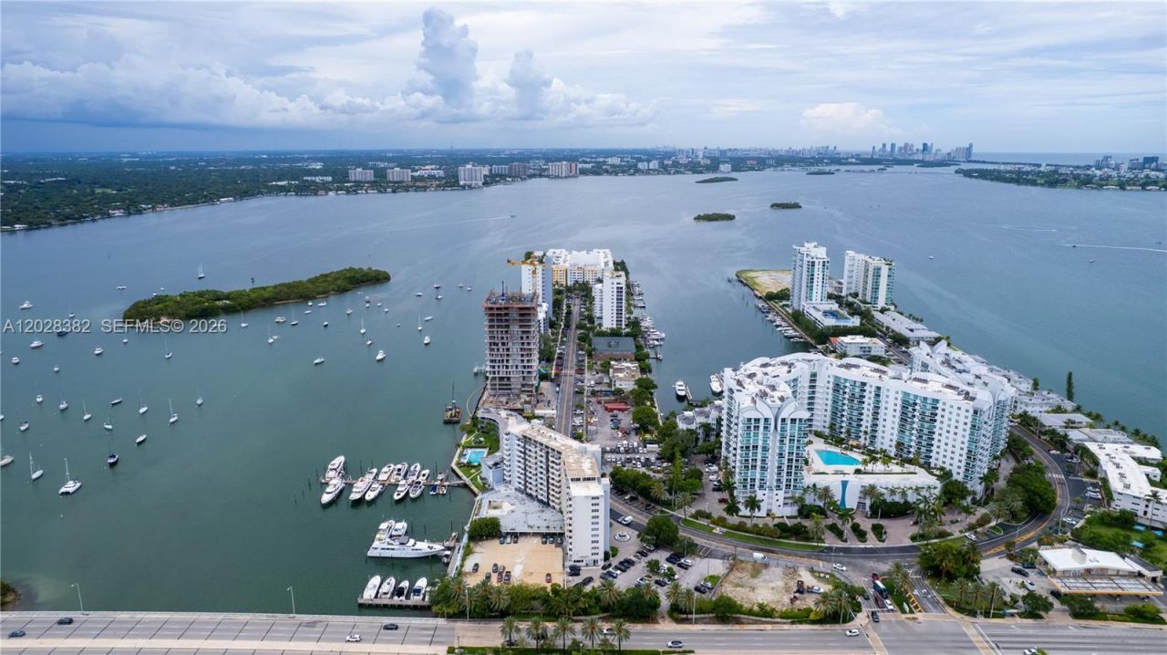 7904 West Dr , Unit 810, North Bay Village, FL 33141 Photo