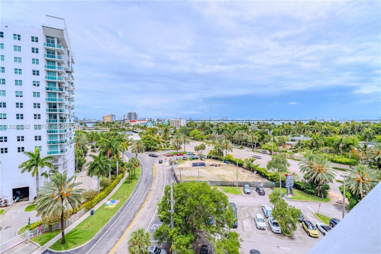 7904 West Dr , Unit 810, North Bay Village, FL 33141 Photo