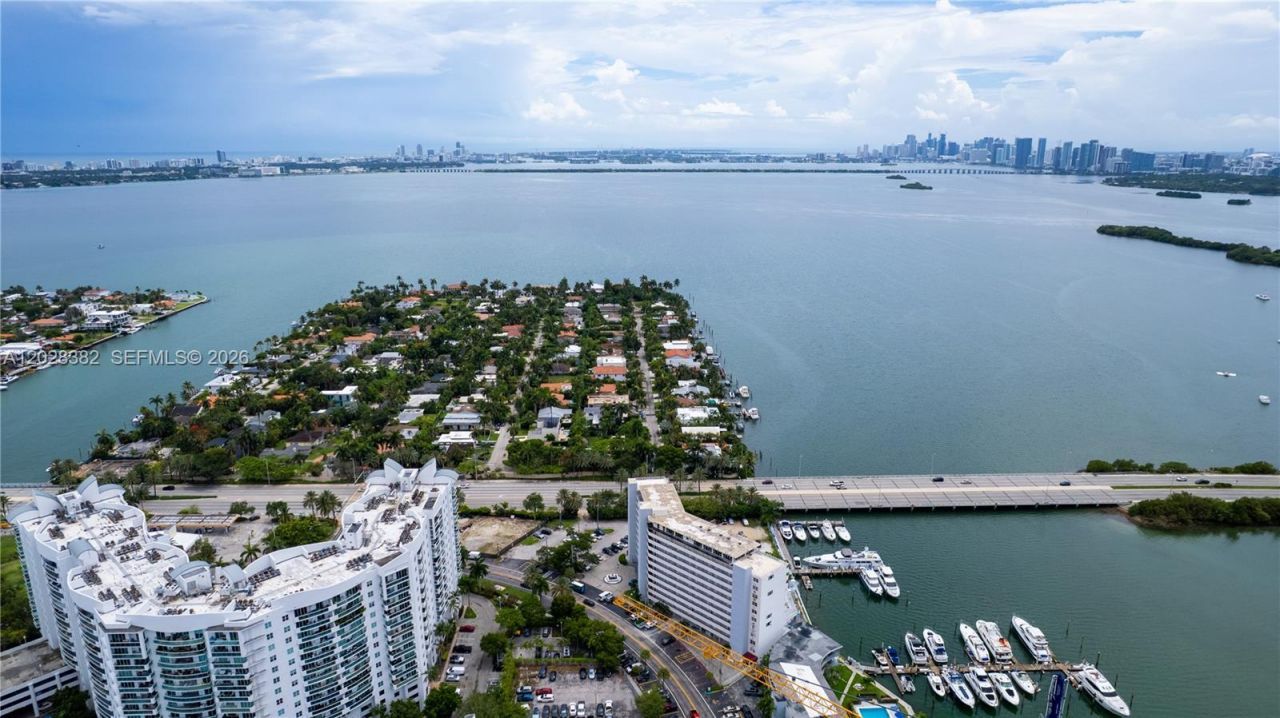 7904 West Dr , Unit 810, North Bay Village, FL 33141 Photo