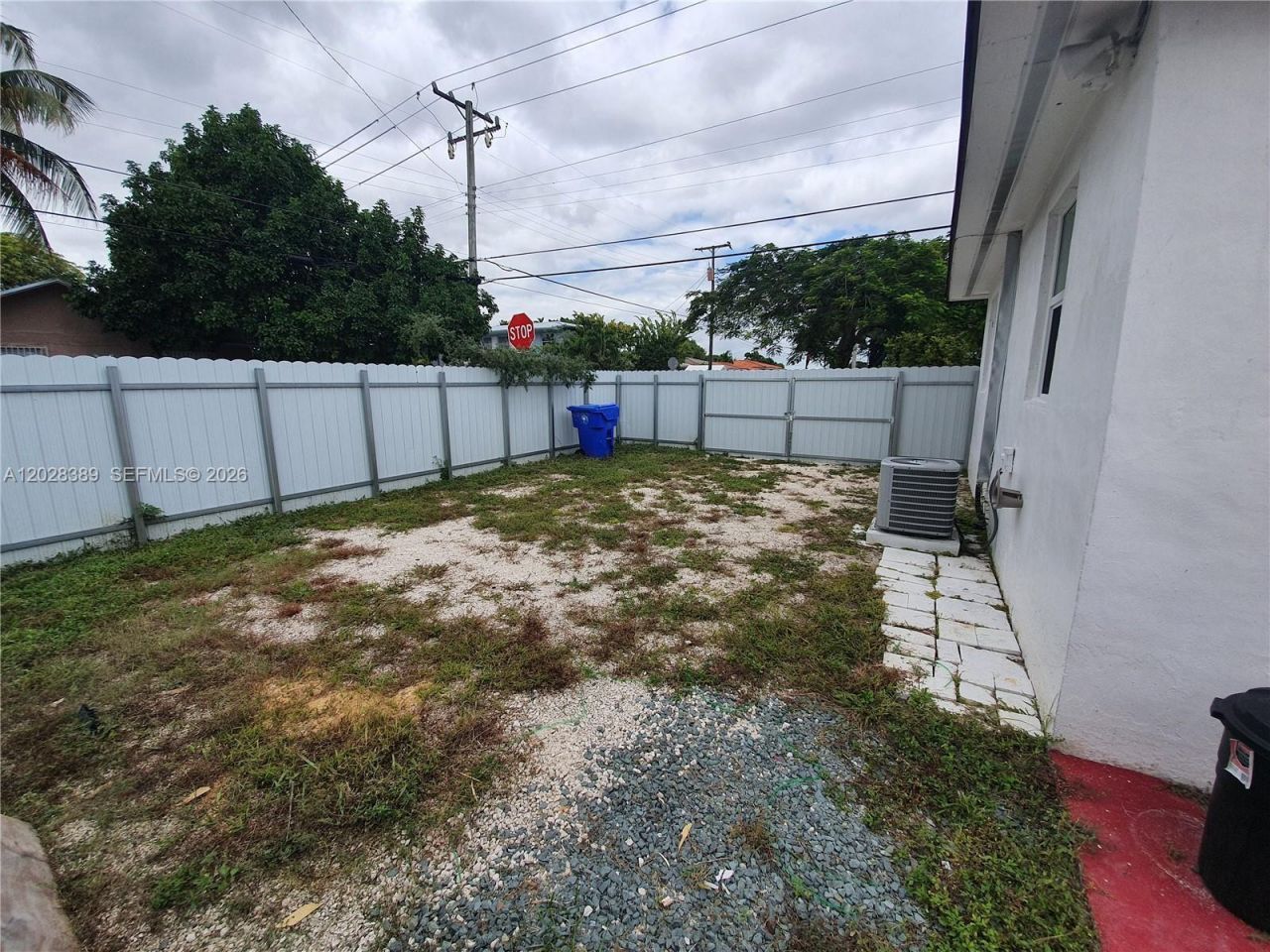 2392 NW 9th St, Unit 2392, Miami, FL 33125 Photo