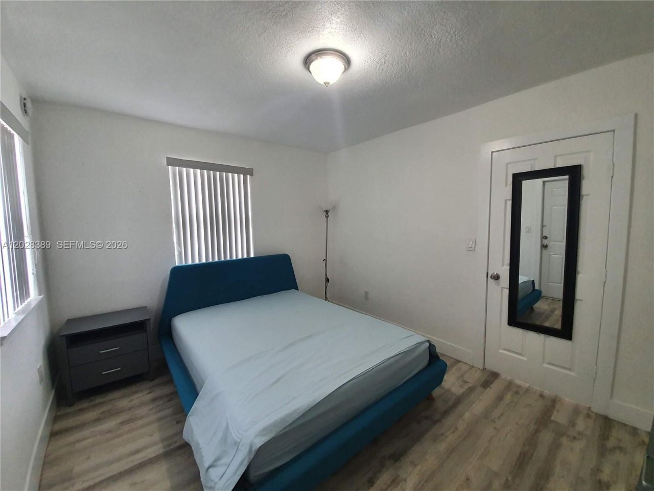 2392 NW 9th St, Unit 2392, Miami, FL 33125 Photo