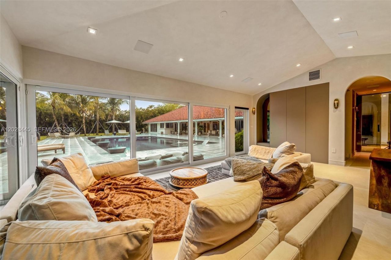 8251 Old Cutler Rd , Coral Gables, FL 33143 Photo
