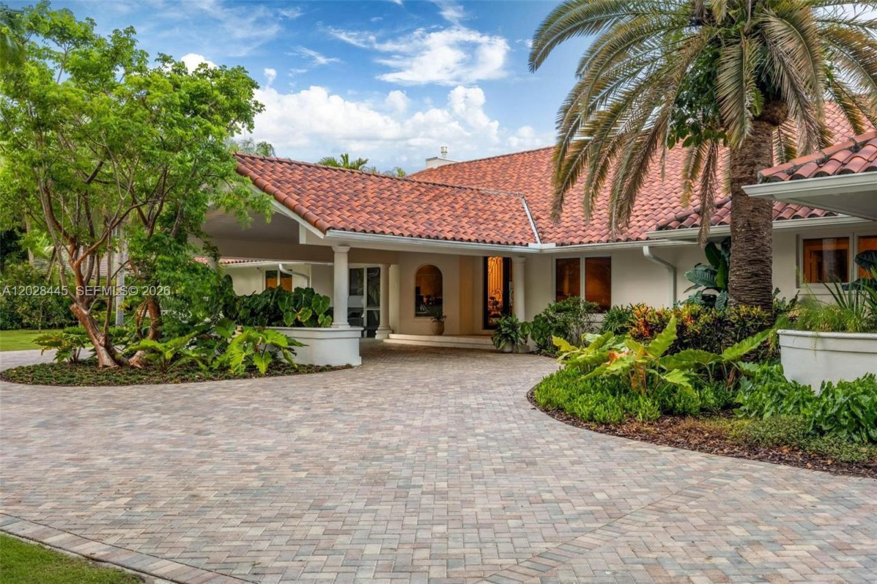 8251 Old Cutler Rd , Coral Gables, FL 33143 Photo