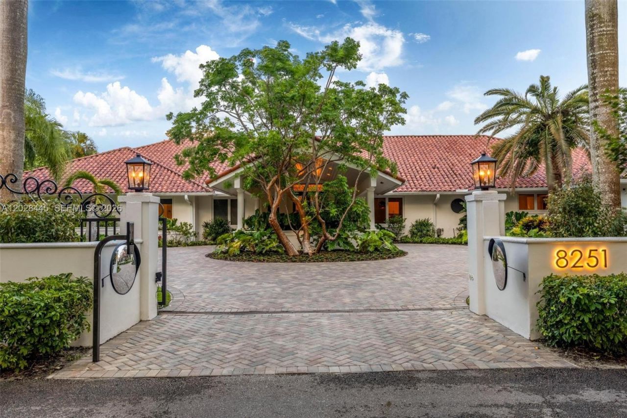 8251 Old Cutler Rd , Coral Gables, FL 33143 Photo