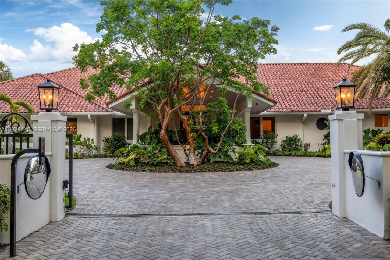8251 Old Cutler Rd , Coral Gables, FL 33143 Photo