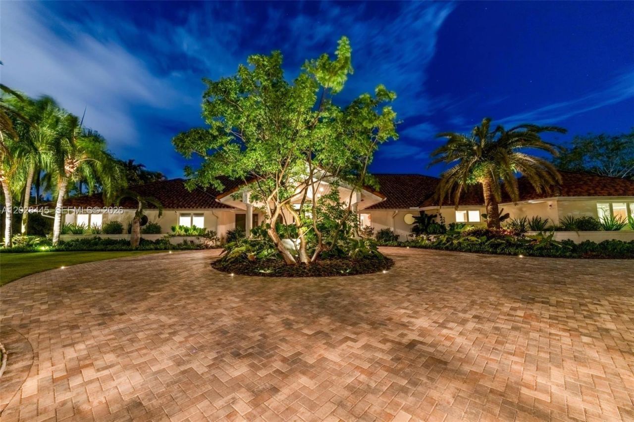 8251 Old Cutler Rd , Coral Gables, FL 33143 Photo