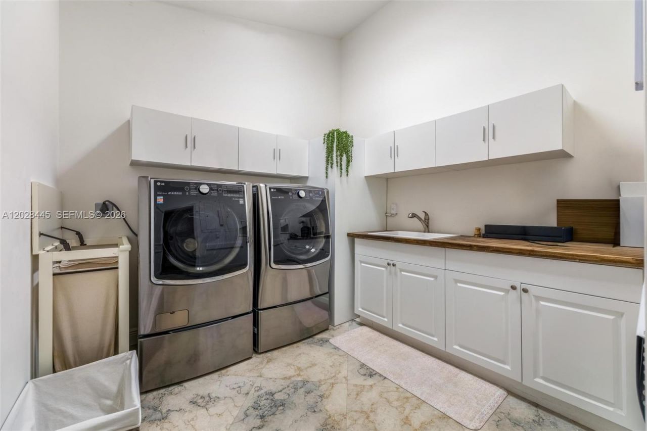 8251 Old Cutler Rd , Coral Gables, FL 33143 Photo