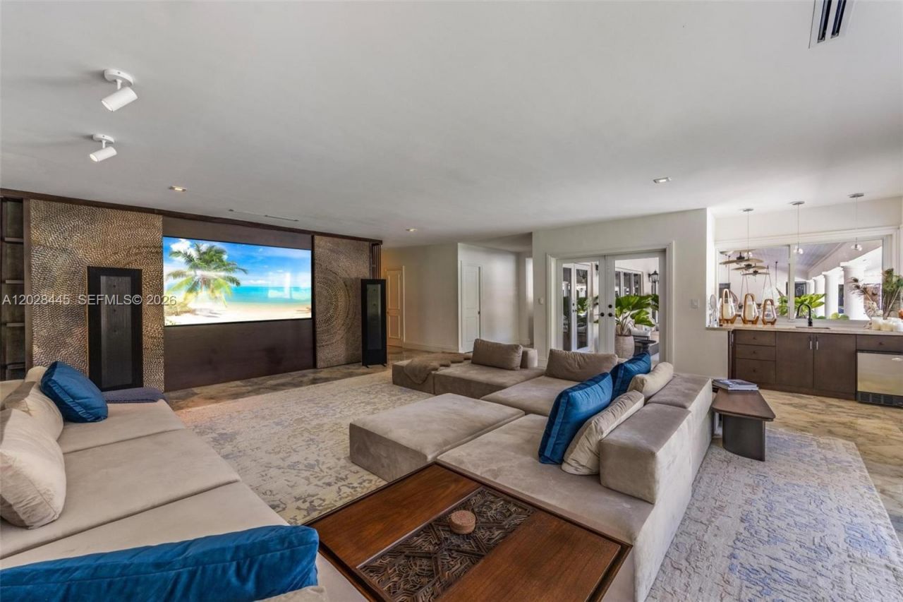 8251 Old Cutler Rd , Coral Gables, FL 33143 Photo