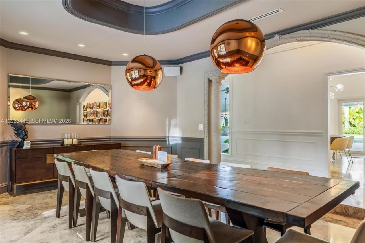 8251 Old Cutler Rd , Coral Gables, FL 33143 Photo