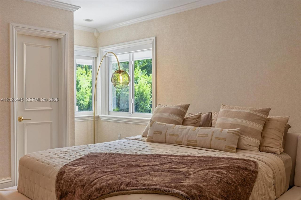8251 Old Cutler Rd , Coral Gables, FL 33143 Photo