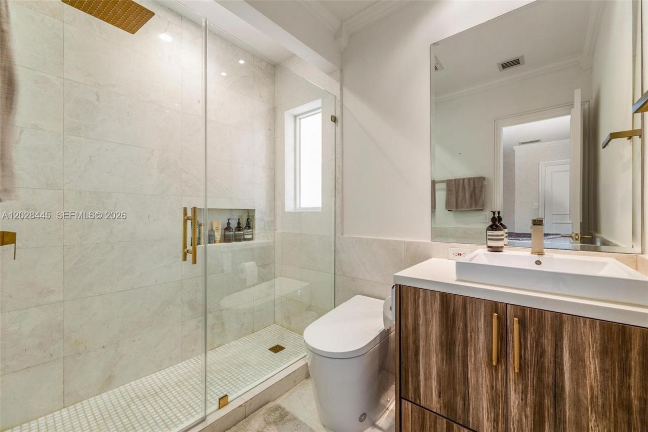 8251 Old Cutler Rd , Coral Gables, FL 33143 Photo