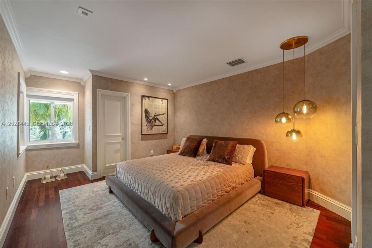 8251 Old Cutler Rd , Coral Gables, FL 33143 Photo