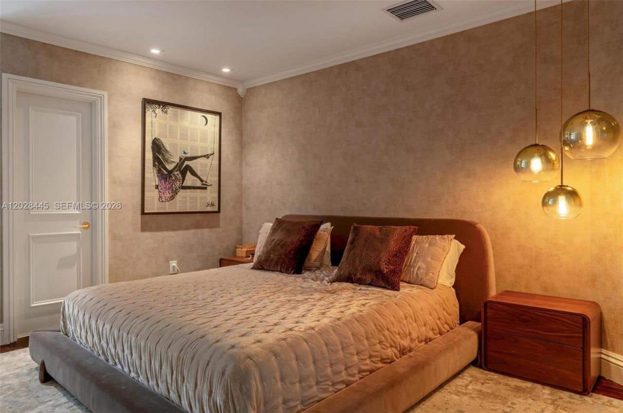 8251 Old Cutler Rd , Coral Gables, FL 33143 Photo