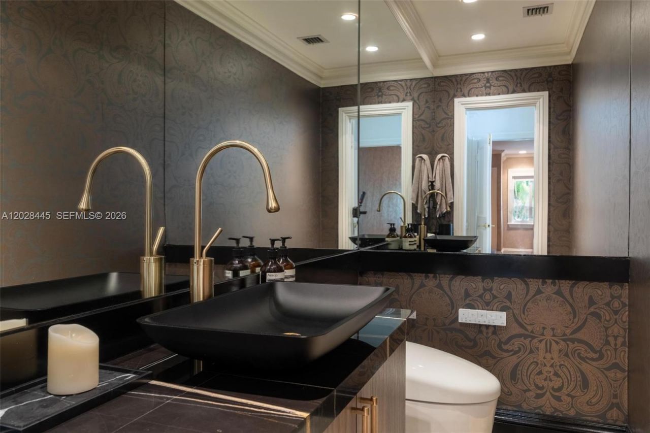 8251 Old Cutler Rd , Coral Gables, FL 33143 Photo