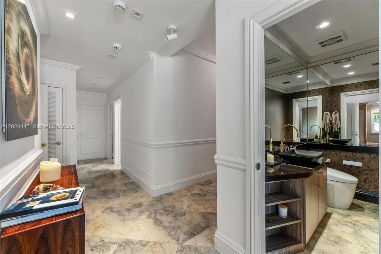 8251 Old Cutler Rd , Coral Gables, FL 33143 Photo