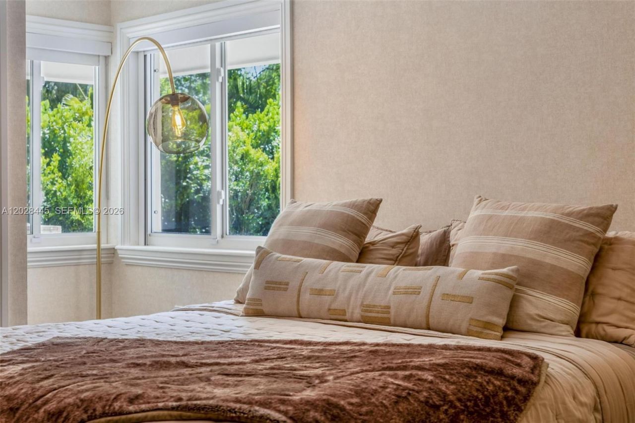 8251 Old Cutler Rd , Coral Gables, FL 33143 Photo