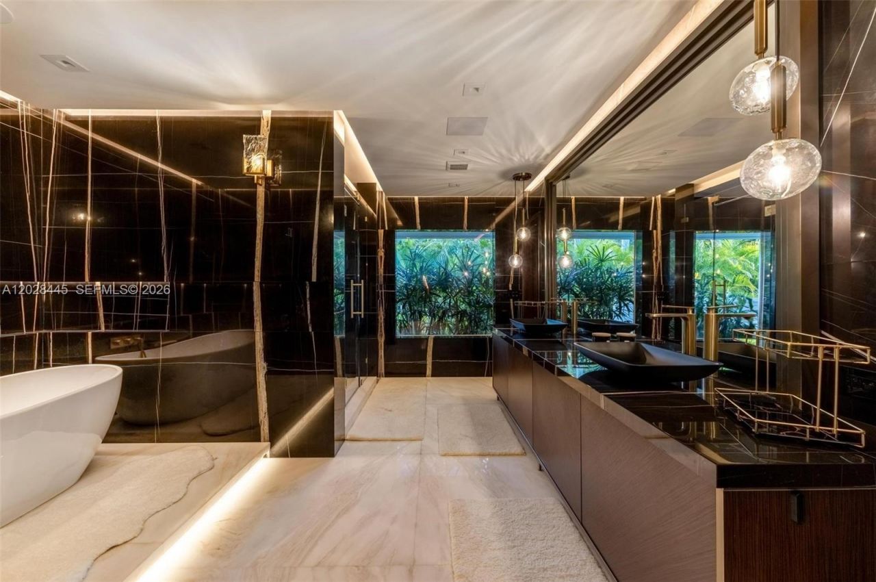 8251 Old Cutler Rd , Coral Gables, FL 33143 Photo
