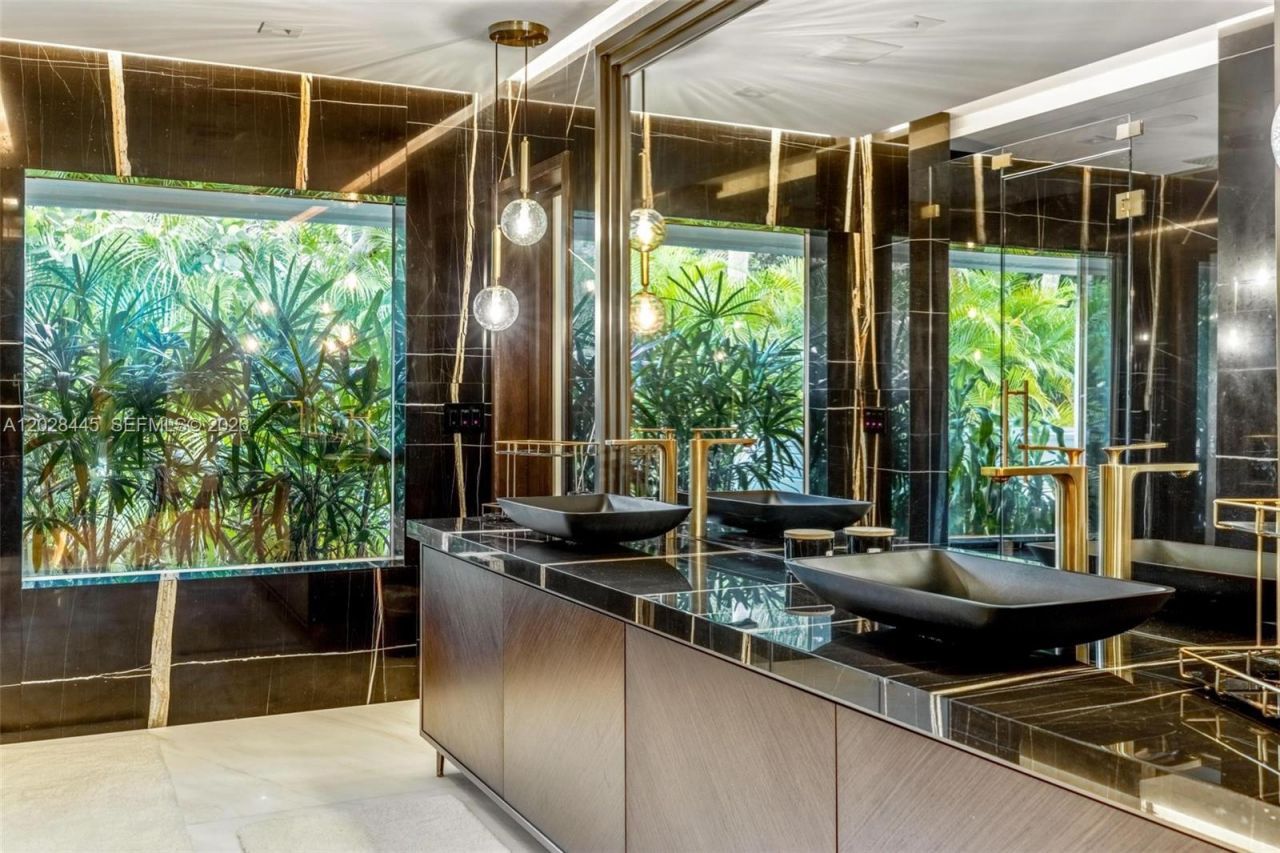 8251 Old Cutler Rd , Coral Gables, FL 33143 Photo
