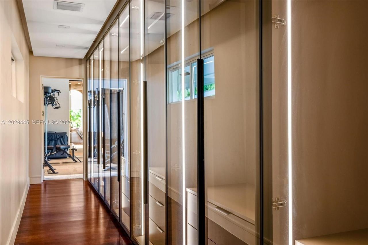 8251 Old Cutler Rd , Coral Gables, FL 33143 Photo