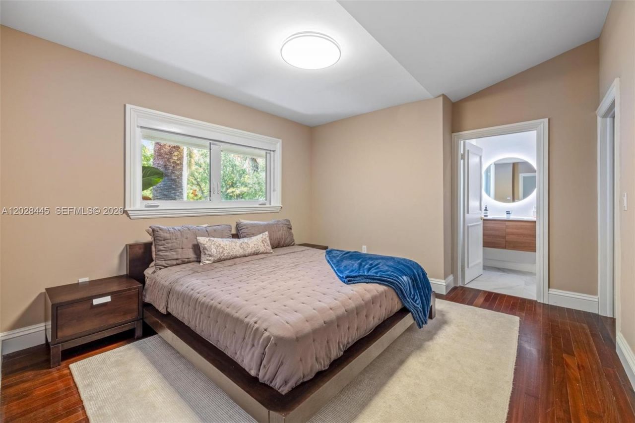 8251 Old Cutler Rd , Coral Gables, FL 33143 Photo