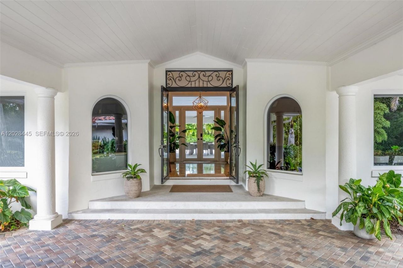 8251 Old Cutler Rd , Coral Gables, FL 33143 Photo