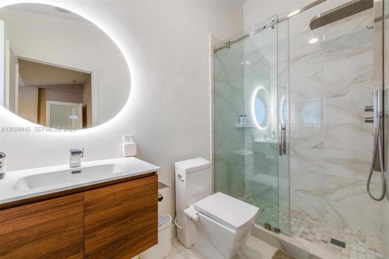 8251 Old Cutler Rd , Coral Gables, FL 33143 Photo