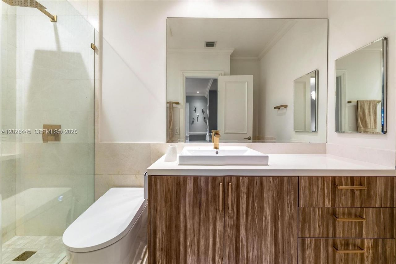 8251 Old Cutler Rd , Coral Gables, FL 33143 Photo