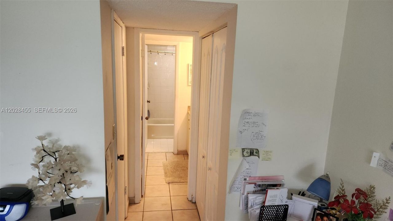 9000 SW 24th St, Unit 21C, Miami, FL 33165 Photo