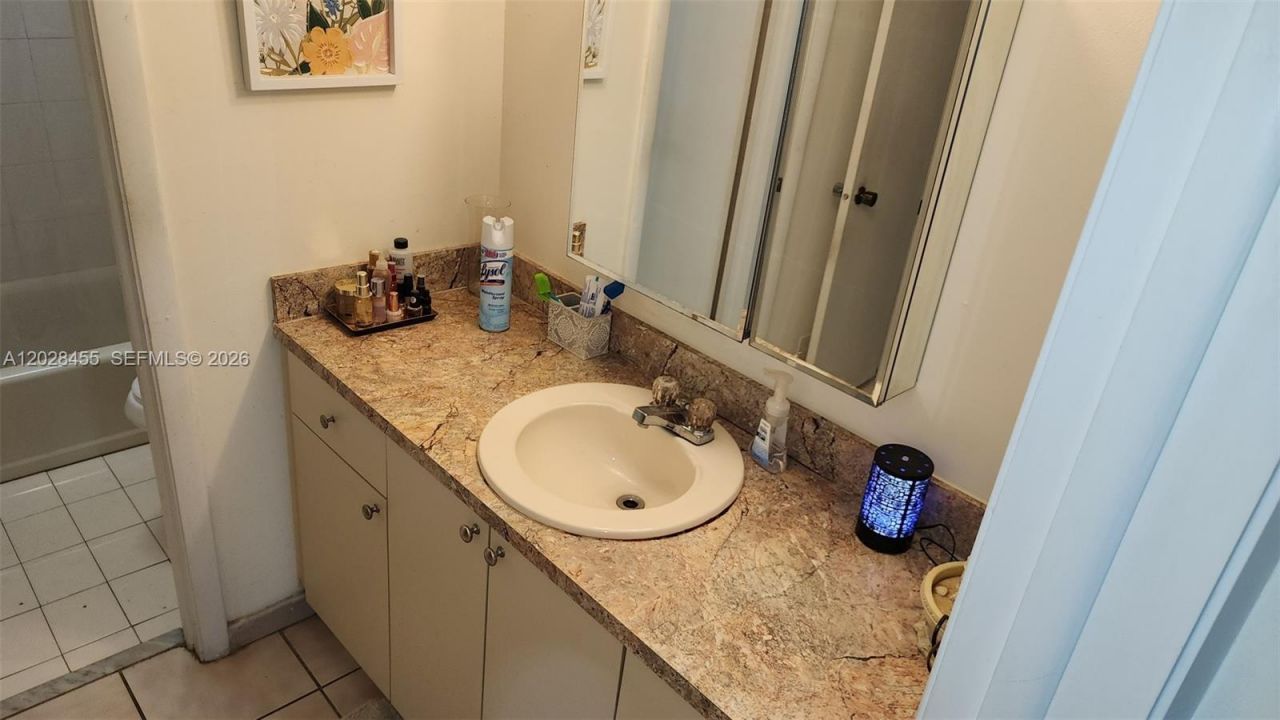 9000 SW 24th St, Unit 21C, Miami, FL 33165 Photo