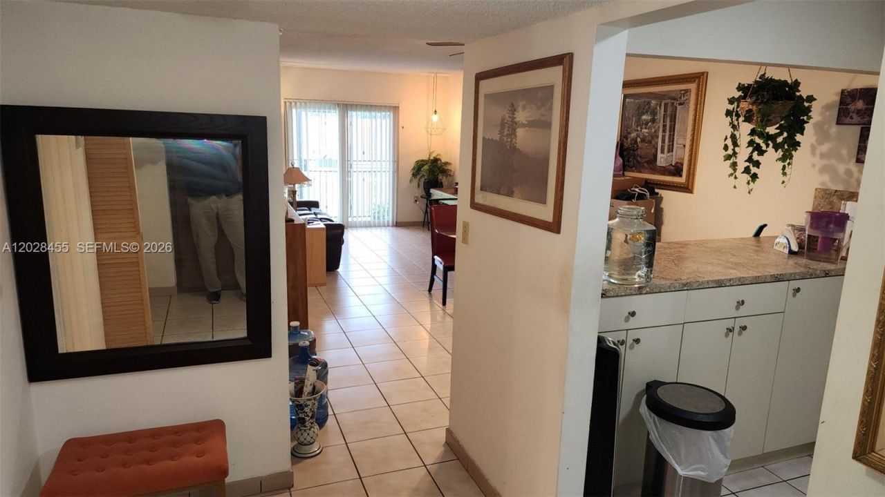 9000 SW 24th St, Unit 21C, Miami, FL 33165 Photo