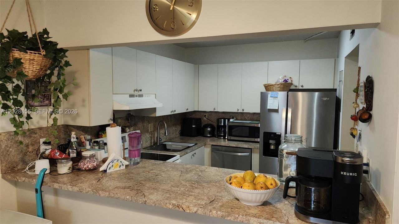 9000 SW 24th St, Unit 21C, Miami, FL 33165 Photo