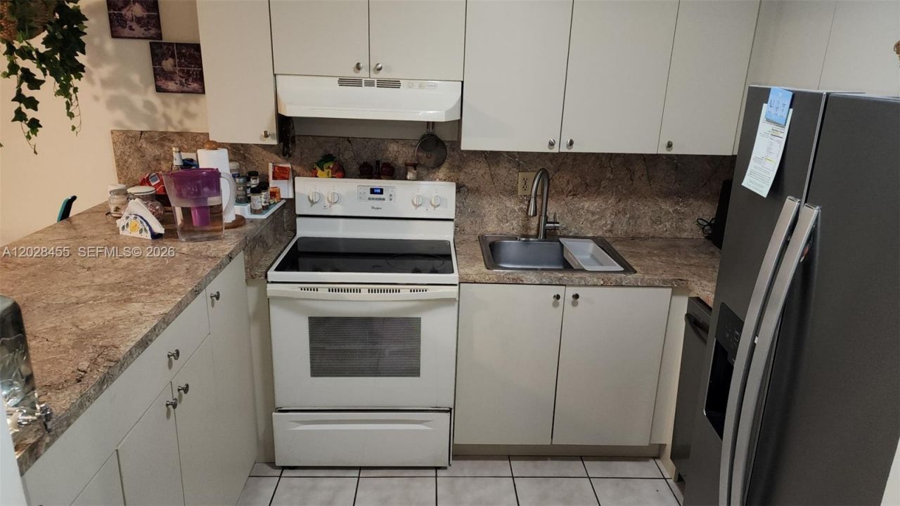 9000 SW 24th St, Unit 21C, Miami, FL 33165 Photo