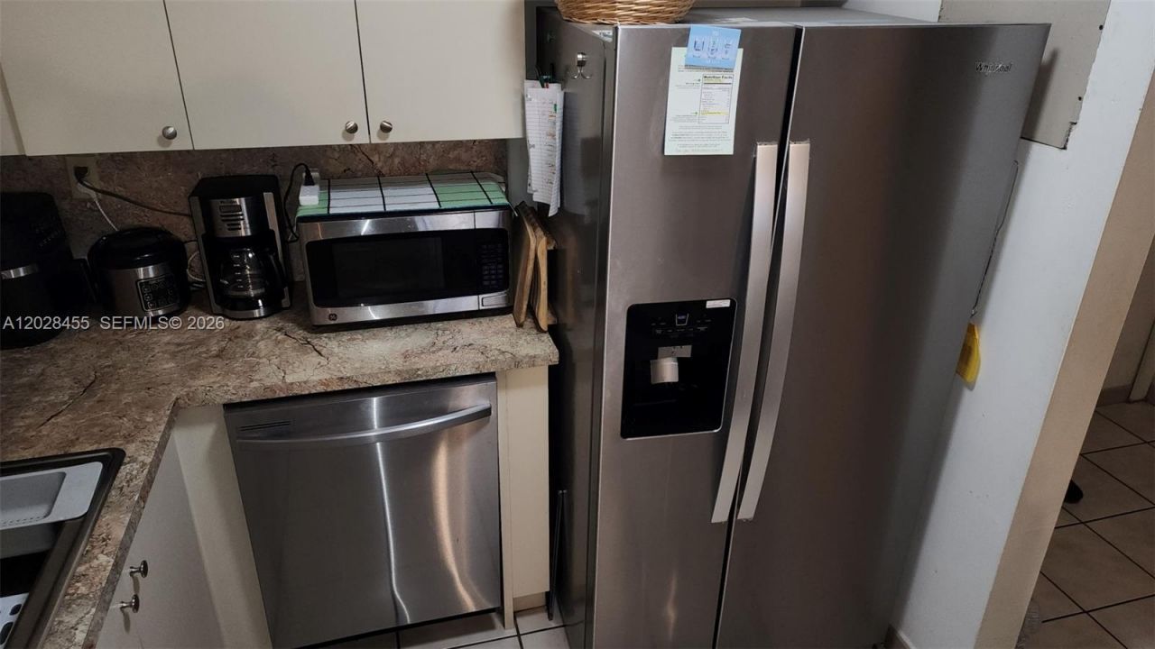 9000 SW 24th St, Unit 21C, Miami, FL 33165 Photo