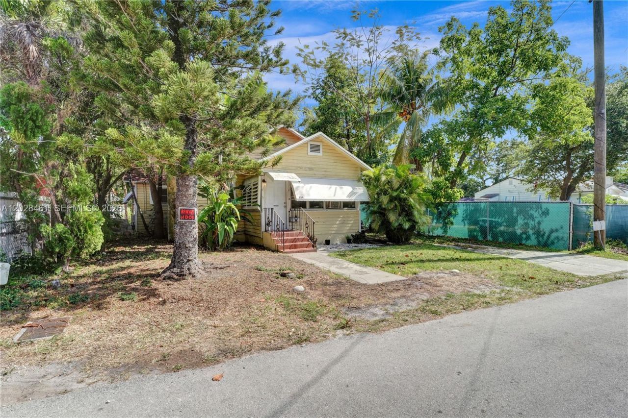 259 NE 57th St , Miami, FL 33137 Photo