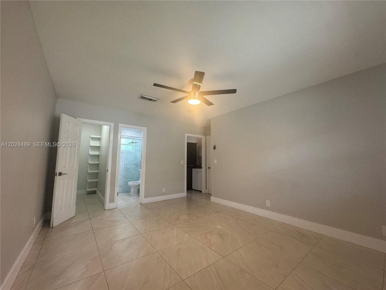 125 SE 4th Ave, Unit 2, Hallandale Beach, FL 33009 Photo