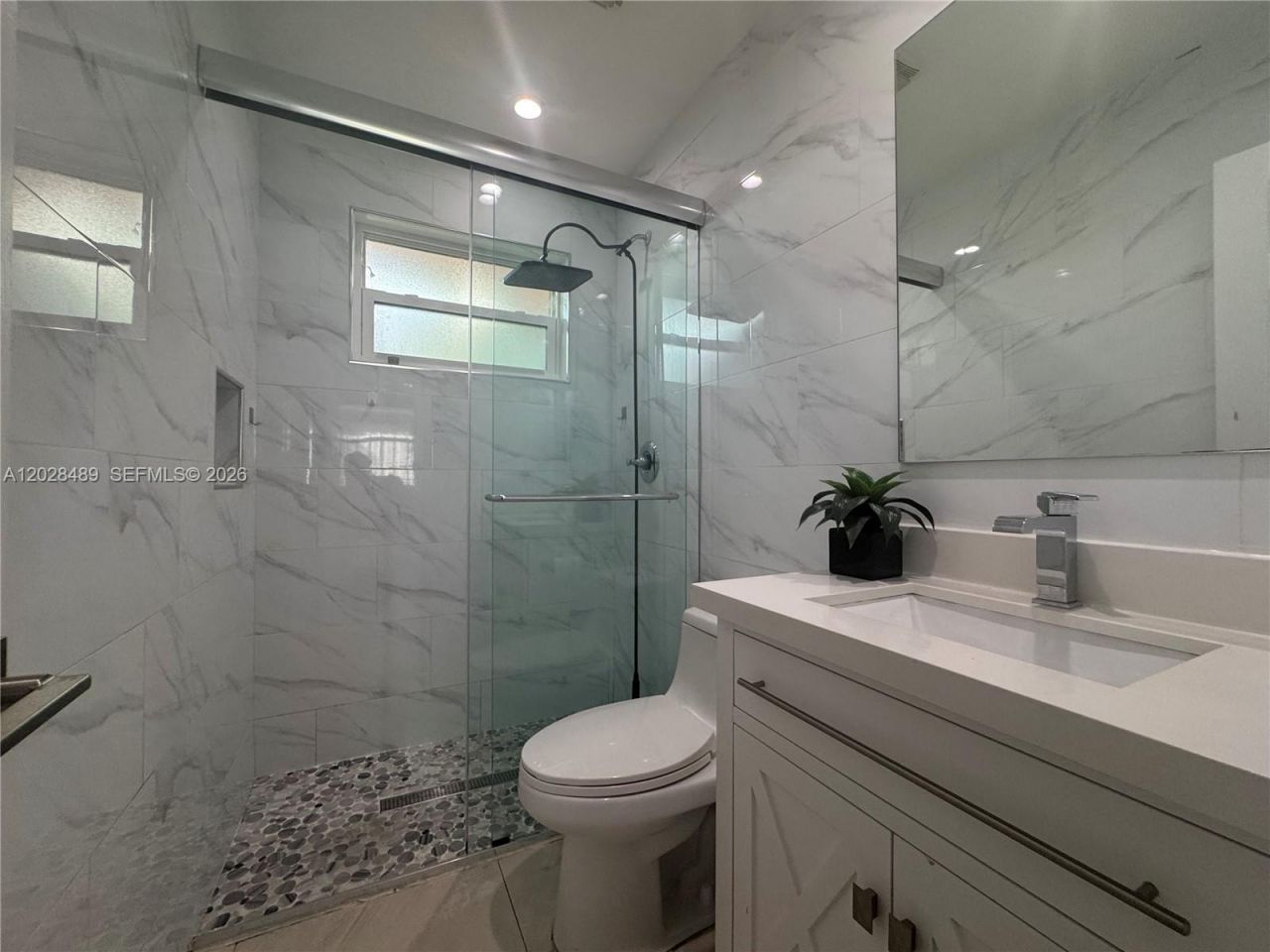125 SE 4th Ave, Unit 2, Hallandale Beach, FL 33009 Photo
