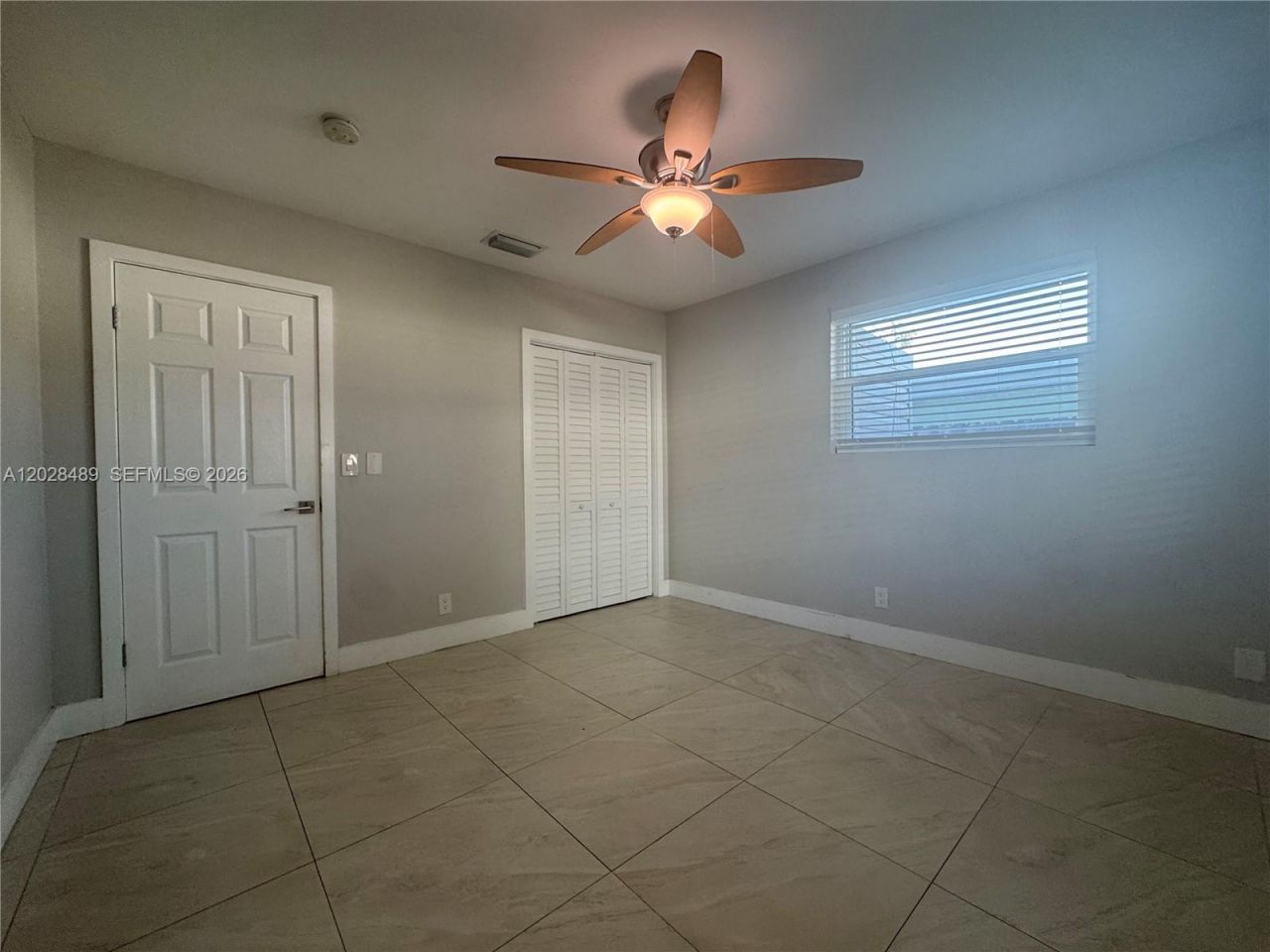 125 SE 4th Ave, Unit 2, Hallandale Beach, FL 33009 Photo
