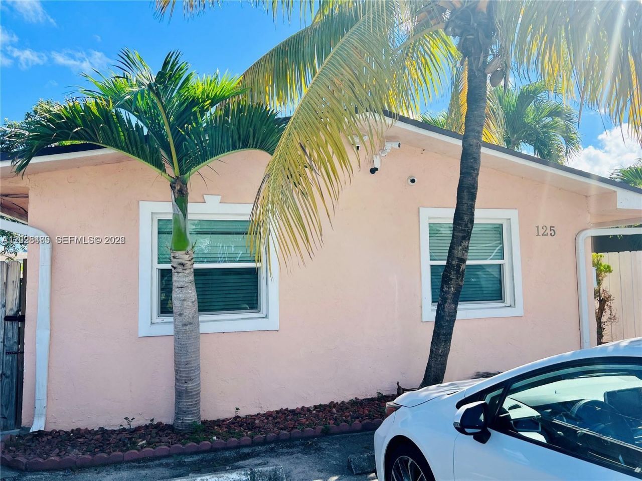 125 SE 4th Ave, Unit 2, Hallandale Beach, FL 33009 Photo