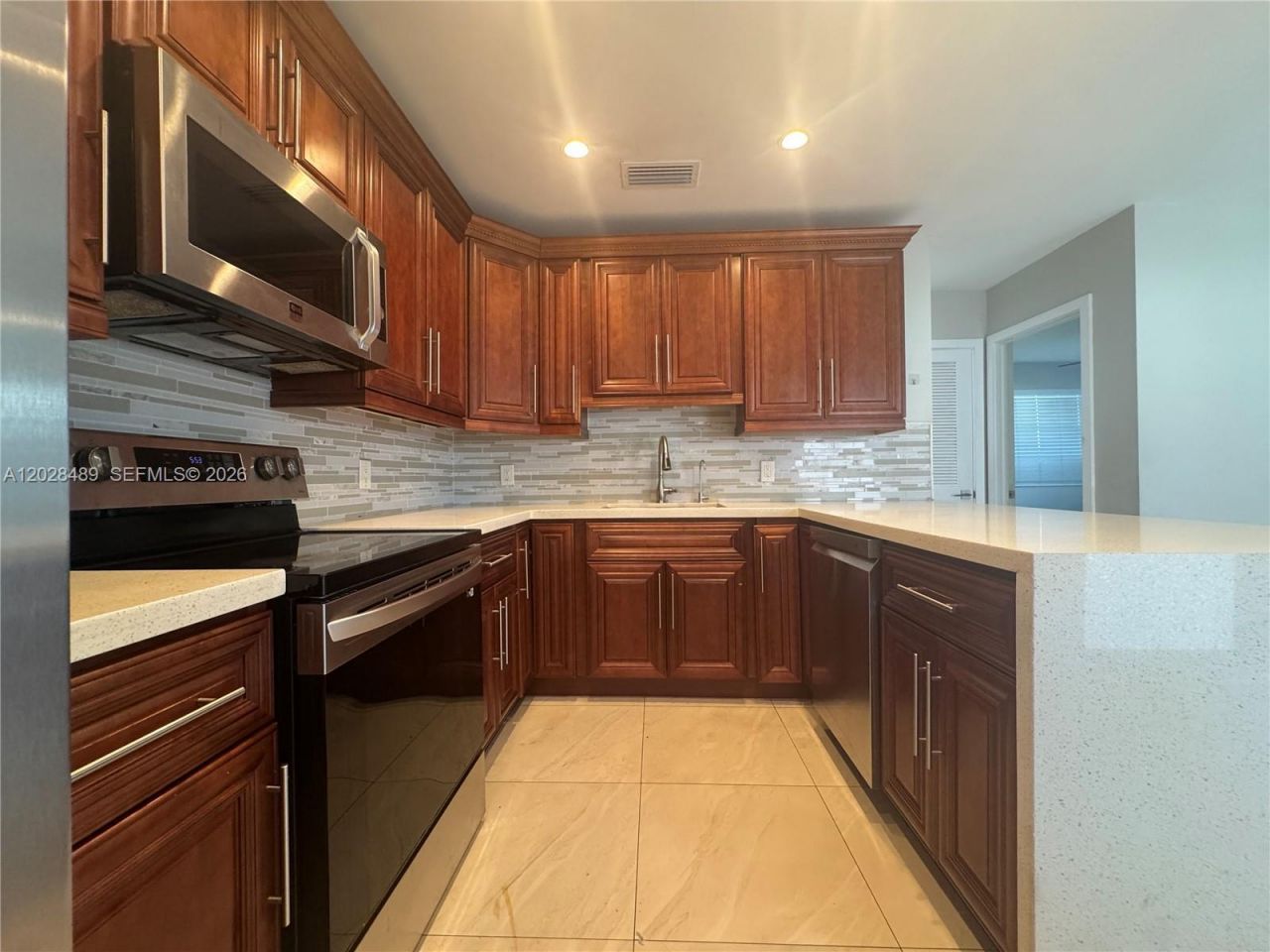 125 SE 4th Ave, Unit 2, Hallandale Beach, FL 33009 Photo