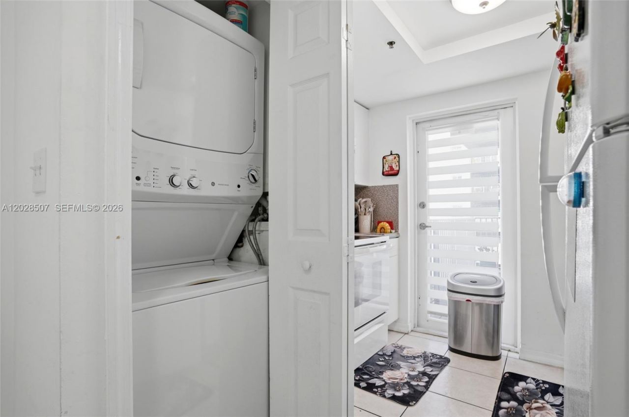 2475 NW 16th Street Rd, Unit 401, Miami, FL 33125 Photo