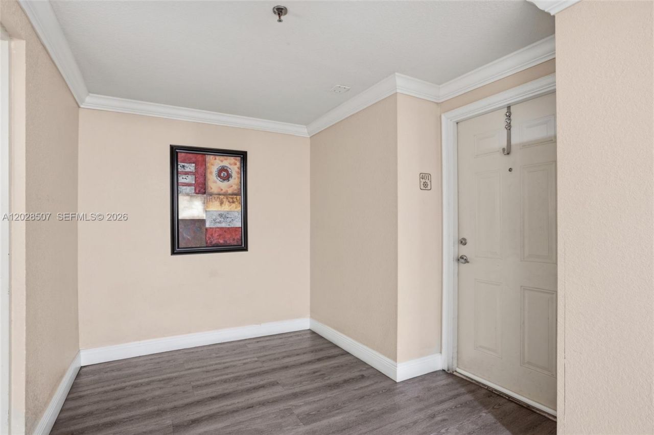 2475 NW 16th Street Rd, Unit 401, Miami, FL 33125 Photo