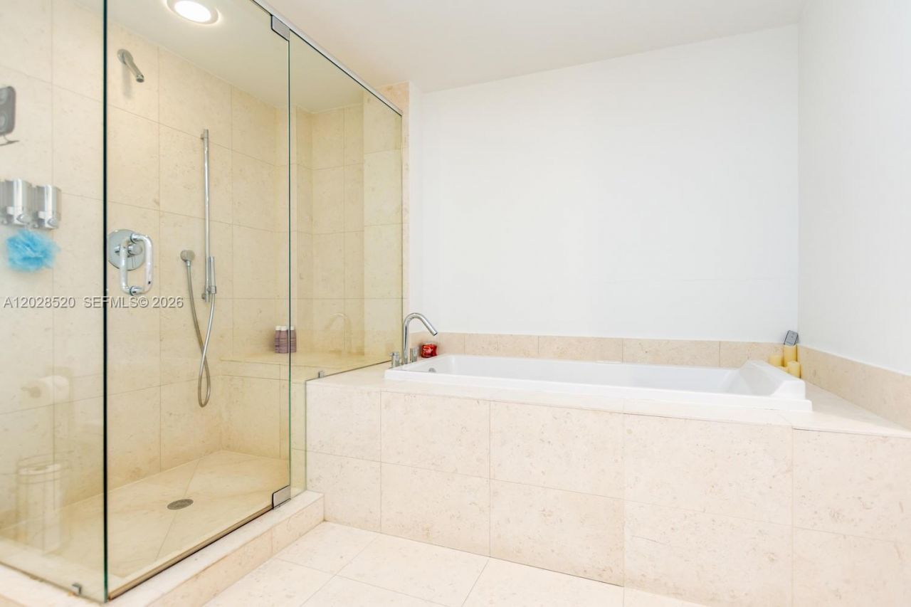 495 Brickell Ave , Unit 4901, Miami, FL 33131 Photo