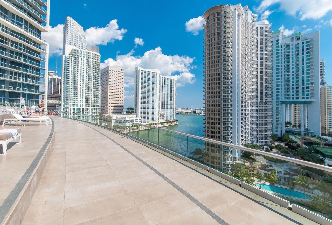 495 Brickell Ave , Unit 4901, Miami, FL 33131 Photo