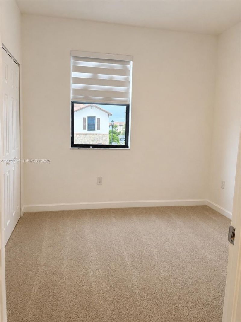 3368 W 105th Ter , Hialeah, FL 33018 Photo